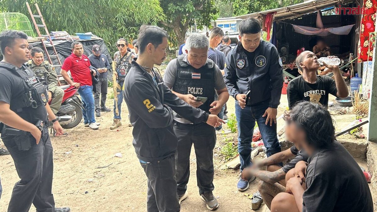 ตร.บุกแคมป์คนงาน รวบแก๊งโจรเขมรออกตระเวนปล้นยิงขู่เหยื่อ เจอปืน 2 กระบอก ระเบิดทำเองอีก 2 ลูก