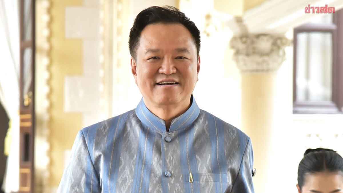 นายกฯ นัดพรรคร่วมรัฐบาล กินข้าวสัปดาห์หน้า ยิ้มหลังถูกถาม ปรับครม.
